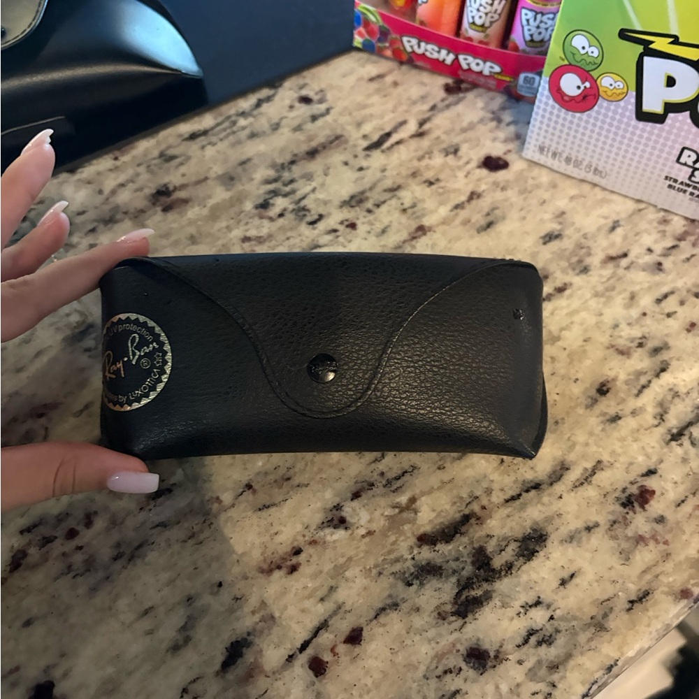 Ray-Ban Classic Black Leather Case